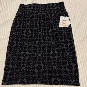 LuLaRoe Black and White Patterned Pencil Skirt